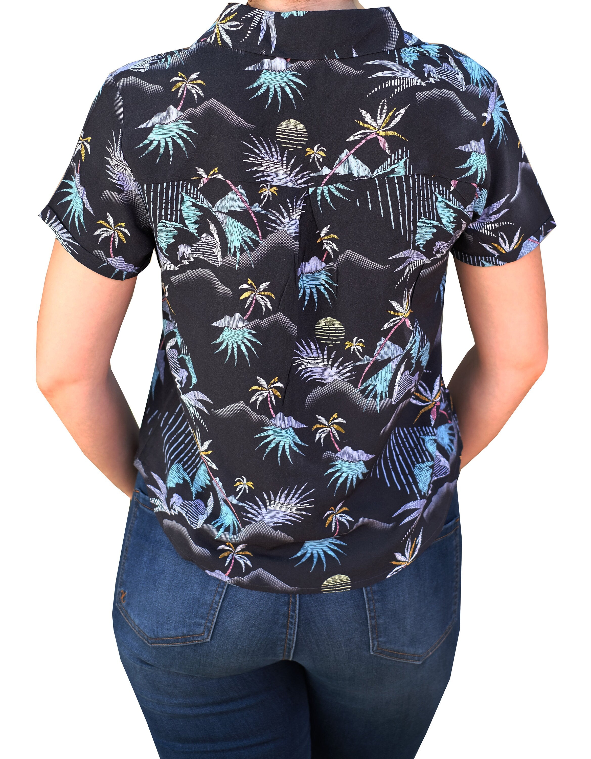 Women's Charcoal Island Life Shirt